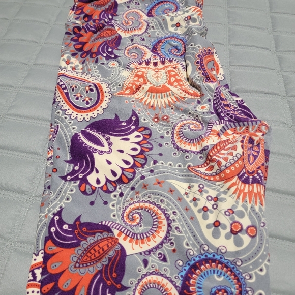 LulaRoe - Picture 2 of 2